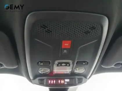 Photo 32 Peugeot 2008  PureTech 100 S&S BVM6