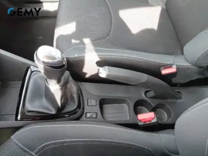 Photo 24 Renault Clio  dCi 75 Energy