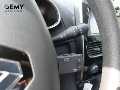 Photo 47 Renault Clio Gén. IV (B98) Ph2 Trend 5