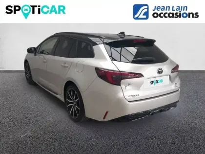 Photo 6 Toyota Corolla  Touring Sports Hybride 178ch