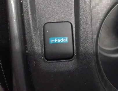 Photo 49 Nissan Juke  Hybrid 143