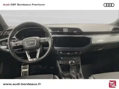 Photo 8 Audi Q3 45 TFSIe 245 ch S tronic 6 S line