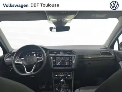 Photo 8 Volkswagen Tiguan 2.0 TDI 150ch DSG7 Elegance
