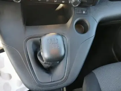 Photo 23 Peugeot Rifter  Standard BlueHDi 100 S&S BVM6 5pl Active Pack