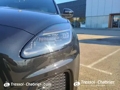 Photo 13 Jaguar E-Pace  2.0 P - 300 ch AWD BVA R-Dynamic SE