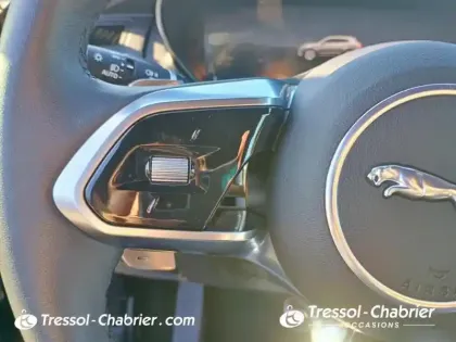 Photo 18 Jaguar E-Pace  2.0 P - 300 ch AWD BVA R-Dynamic SE