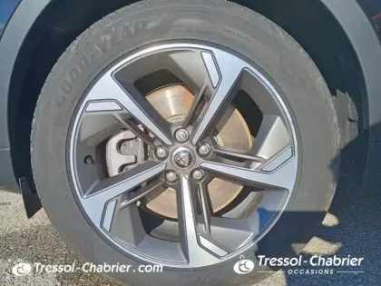 Photo 14 Jaguar E-Pace  2.0 P - 300 ch AWD BVA R-Dynamic SE