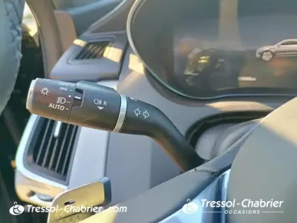 Photo 16 Jaguar E-Pace  2.0 P - 300 ch AWD BVA R-Dynamic SE