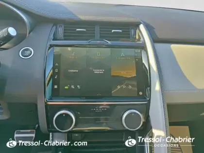 Photo 10 Jaguar E-Pace  2.0 P - 300 ch AWD BVA R-Dynamic SE