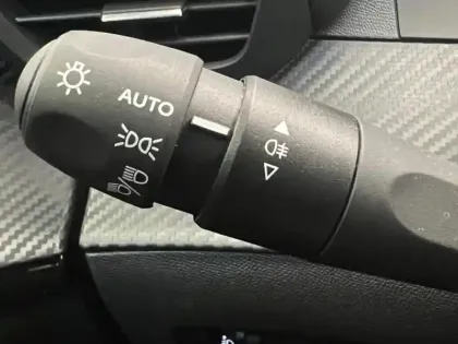 Photo 11 Peugeot 208  1.2 100ch S&S Active