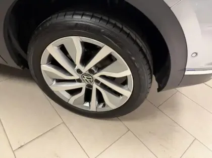 Photo 9 Volkswagen T-roc  1.5 TSI EVO 150ch Style Exclusive DSG7