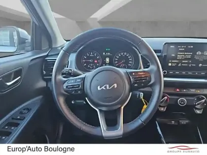 Photo 8 Kia Stonic  1.0 T-GDi 100ch Active DCT7