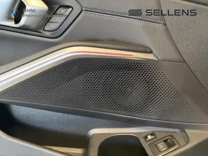 Photo 12 BMW Serie 3 Série 3 Touring 330eA 292ch M Sport