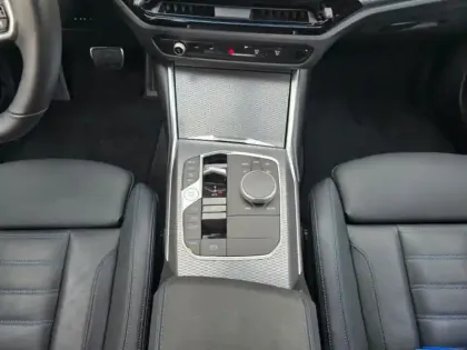 Photo 12 BMW Serie 3 Série 3 Touring 330eA 292ch M Sport