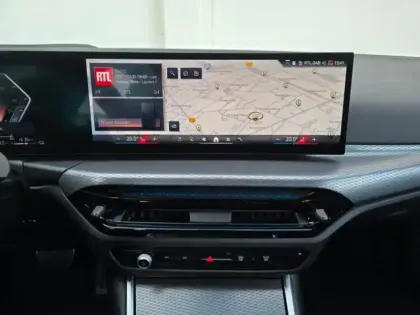 Photo 14 BMW Serie 3 Série 3 Touring 330eA 292ch M Sport