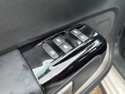 Photo 12 Citroën C3  1.2 PureTech 110ch S&S Shine EAT6