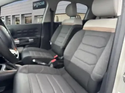 Photo 8 Citroën C3  1.2 PureTech 110ch S&S Shine EAT6