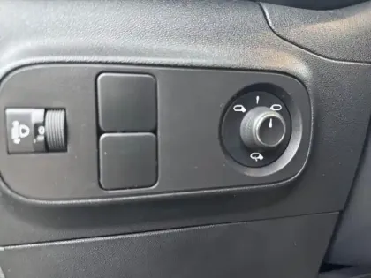 Photo 13 Citroën C3  1.2 PureTech 110ch S&S Shine EAT6