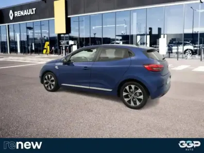 Photo 9 Renault Clio  1.6 E-Tech hybride 140ch Limited -21N