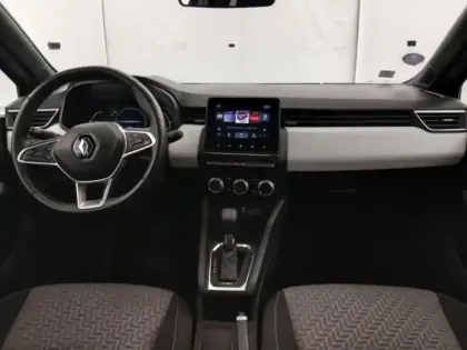 Photo 12 Renault Clio  1.6 E-Tech hybride 140ch Limited -21N