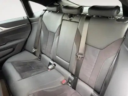 Photo 12 BMW I4  eDrive35 286ch M Sport