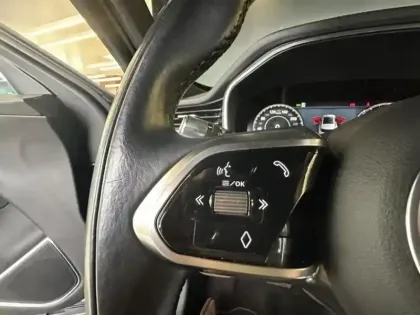 Photo 13 Jaguar F-Pace  P400e Plug-in-Hybrid SE BVA8 AWD