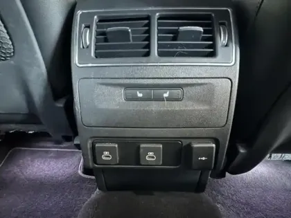 Photo 14 Jaguar F-Pace  P400e Plug-in-Hybrid SE BVA8 AWD