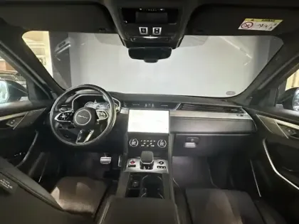 Photo 5 Jaguar F-Pace  P400e Plug-in-Hybrid SE BVA8 AWD