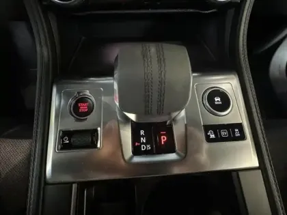 Photo 8 Jaguar F-Pace  P400e Plug-in-Hybrid SE BVA8 AWD