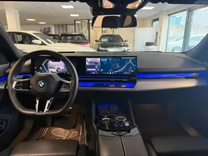 Photo 5 BMW Serie 5 Série 5 Touring 530e 299ch M Sport