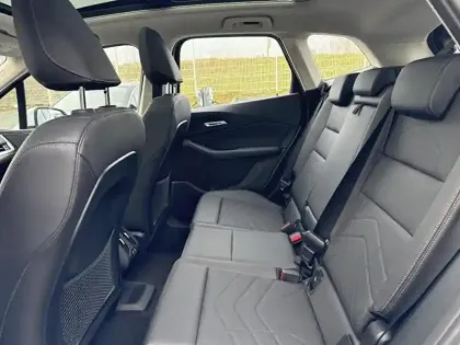 Photo 27 BMW Serie 2 Gén. II (U06) Ph1 Luxury 5