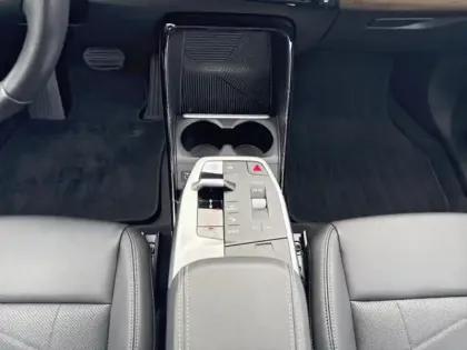 Photo 29 BMW Serie 2 Gén. II (U06) Ph1 Luxury 5