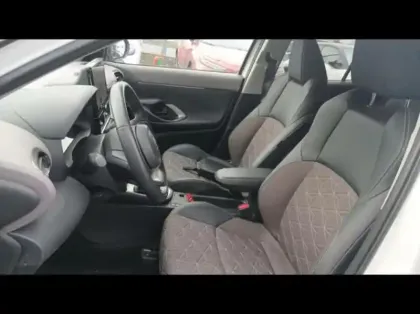 Photo 9 Toyota Yaris  Cross 130h Collection 2WD MC24