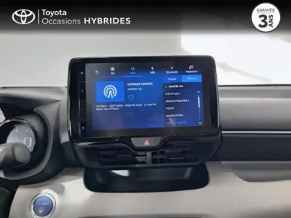 Photo 14 Toyota Yaris  116h Iconic 5p MY22