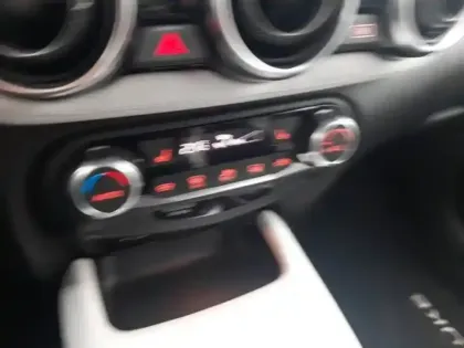 Photo 11 Nissan Juke  1.6 Hybrid 143ch N-Design 2023.5