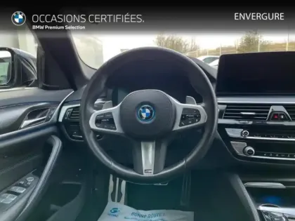 Photo 20 BMW Serie 5 Série 5 520eA 204ch M Sport Steptronic