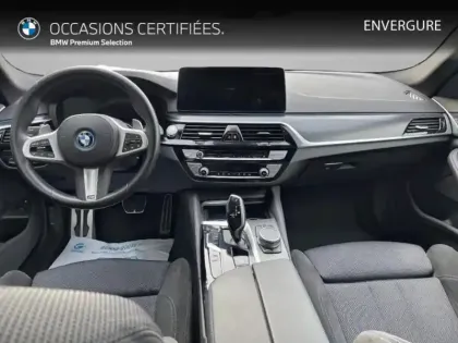 Photo 19 BMW Serie 5 Série 5 520eA 204ch M Sport Steptronic