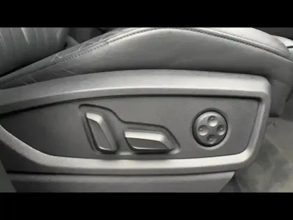 Photo 12 Audi Q5  Sportback 35 TDI Mild Hybrid 163ch Avus S tronic 7