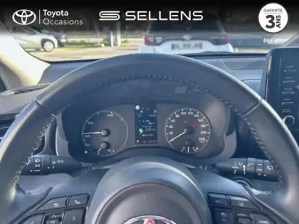 Photo 12 Toyota Yaris  116h Dynamic 5p MY22