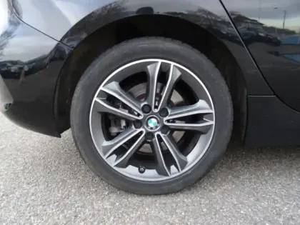 Photo 13 BMW Serie 1 Gén. III (F40) Ph1 Edition Sport 5