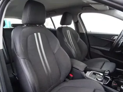 Photo 7 BMW Serie 1 Gén. III (F40) Ph1 Edition Sport 5