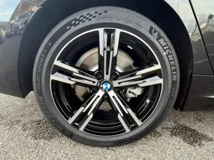 Photo 13 BMW Serie 3 Série 3 Touring 330eA xDrive 292ch M Sport