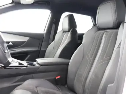 Photo 8 Peugeot 3008  1.2 PureTech 130ch S&S GT Pack EAT8