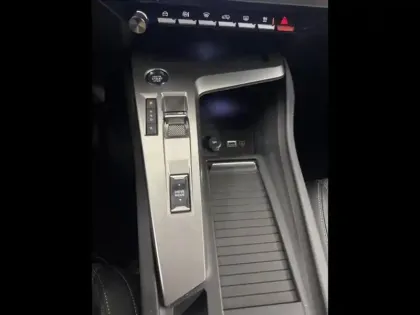 Photo 10 Peugeot 308  PHEV 180ch Allure e-EAT8