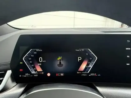 Photo 10 BMW Serie 2 Série 2 ActiveTourer 220d 163ch M Sport DKG7