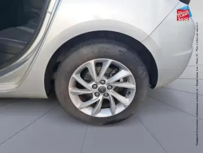 Photo 9 Opel Astra  1.2 Turbo 130ch  Elegance