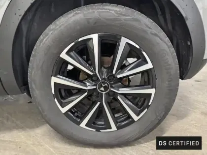 Photo 10 DS DS 3  1.2 Hybride 136ch Edition France Automatique