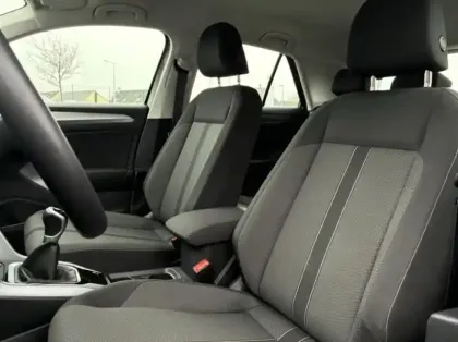 Photo 9 Volkswagen T-roc  1.0 TSI 110ch Life