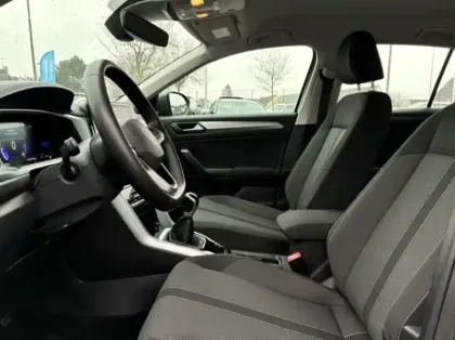 Photo 8 Volkswagen T-roc  1.0 TSI 110ch Life