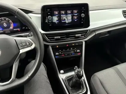 Photo 14 Volkswagen T-roc  1.0 TSI 110ch Life